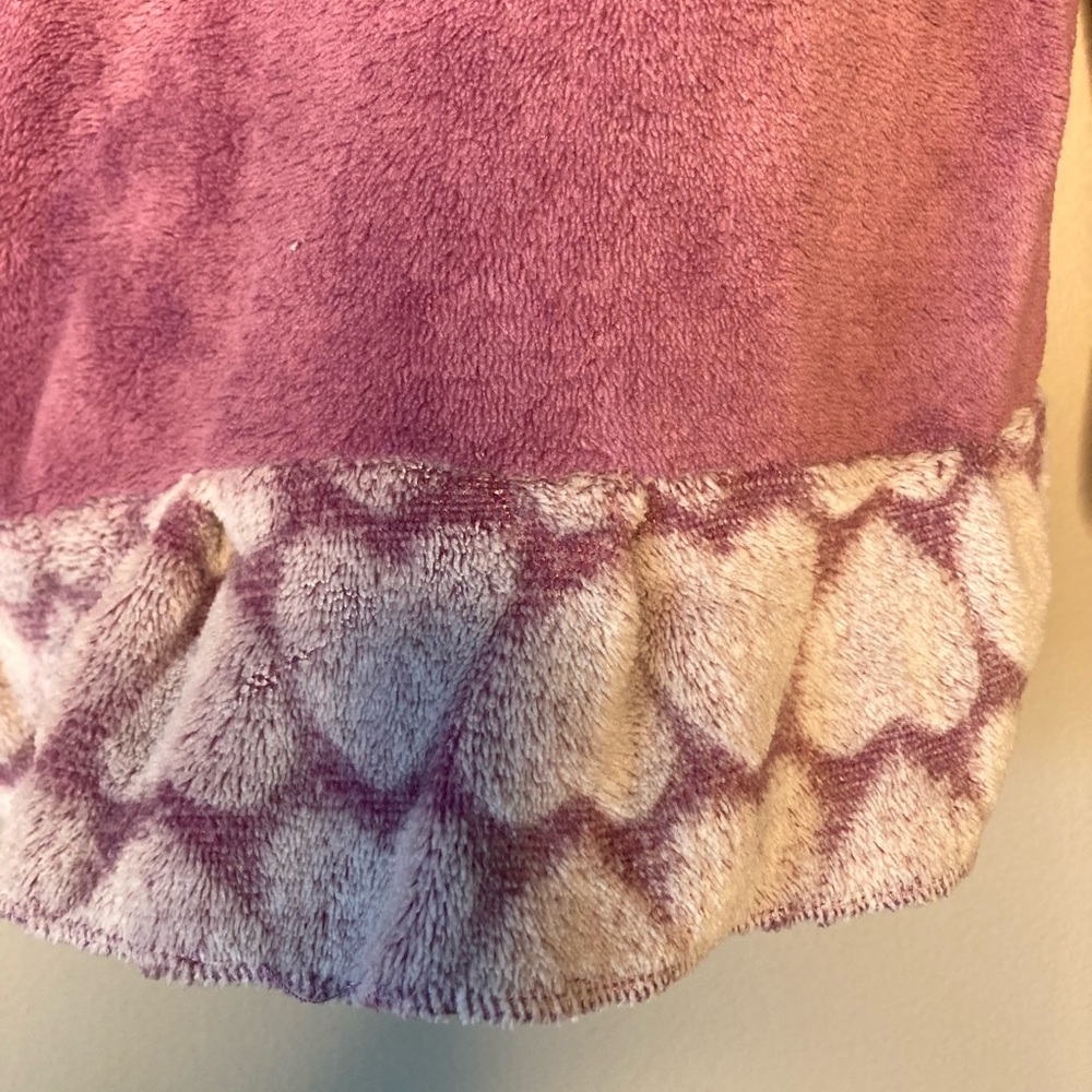 Solo Soprani Plush Pajamas L Purple Heart Ruffle Cozy Loungewear. - Picture 3 of 5